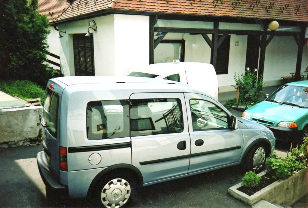 Barokk Vendeghaz Hotell Eger Exteriör bild