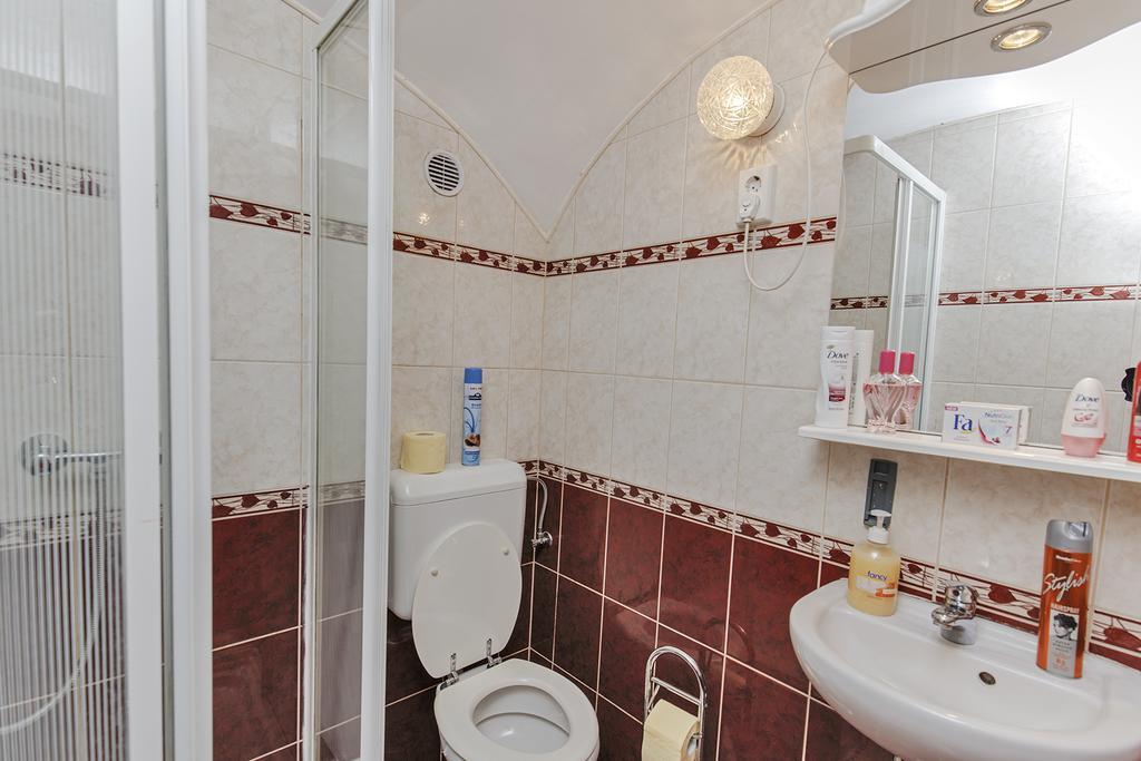 Barokk Vendeghaz Hotell Eger Exteriör bild