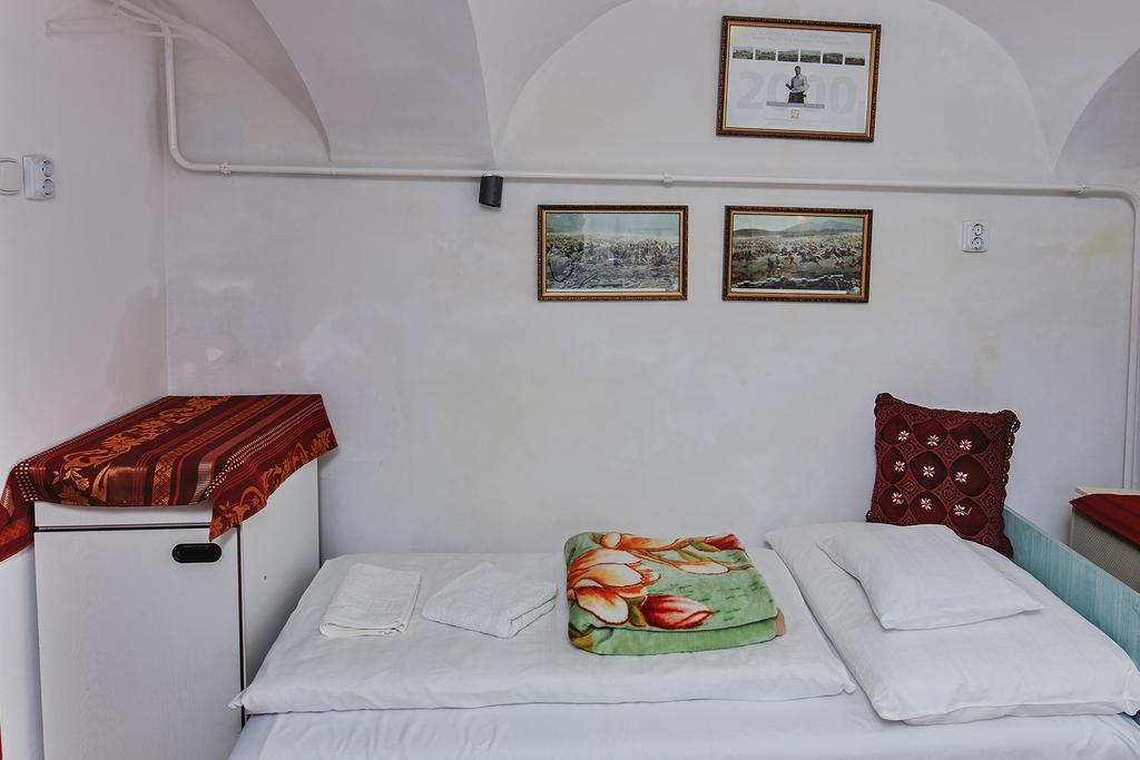 Barokk Vendeghaz Hotell Eger Exteriör bild