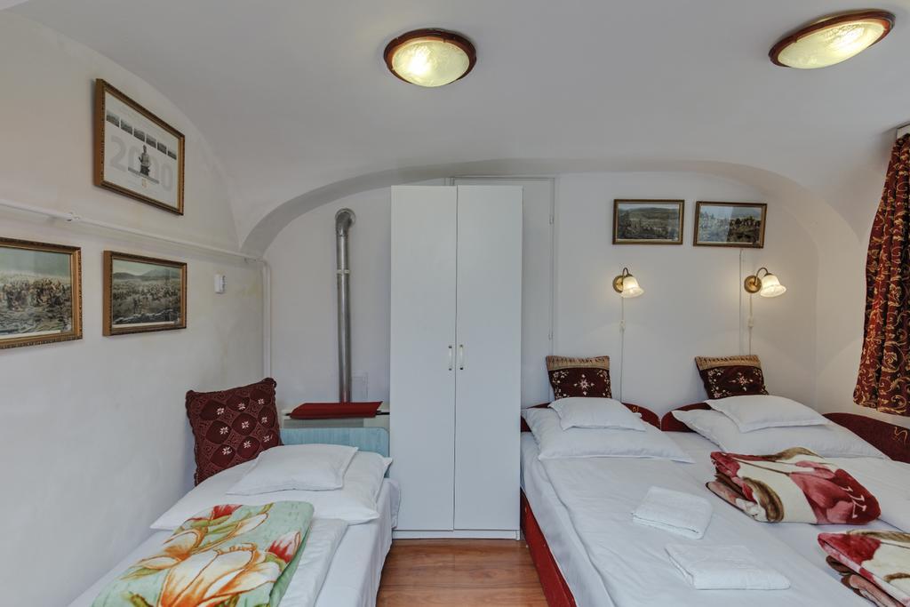 Barokk Vendeghaz Hotell Eger Exteriör bild